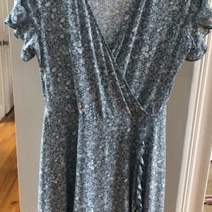 Womens Medium blue floral ruffle dress
